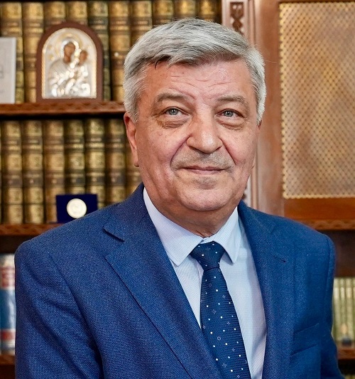 Prof. univ. dr. Cezar Ionuţ SPÎNU - Rectorul Universităţii din Craiova                                                       Rectorul Universităţii din Craiova